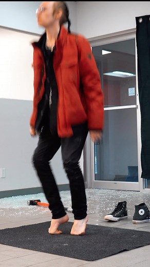 472K views · 5K reactions | C'est quoi ça ???  La vidéo complète sur Youtube #cirquedusoleil #audition #superhuman | BuckBoystv | Facebook