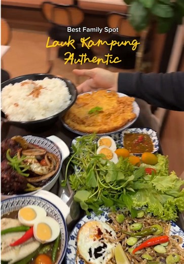 Masakan Autentik di Eco Majestic: Pengalaman Makan Malam