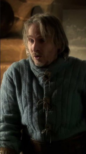 Excalibur scares the living daylights out of Perceval #kaamelott