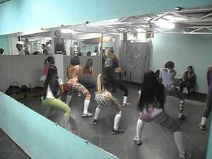 Ao som do cavaquinho (Coreografia)