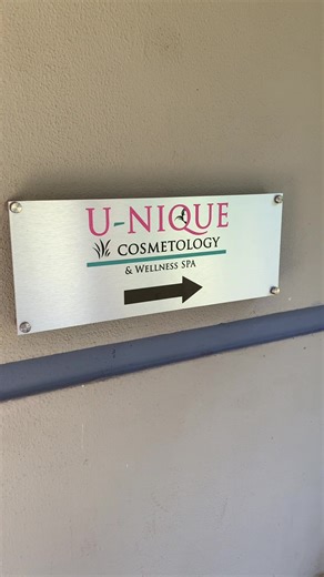 Still don’t have plan for the month of love? Worry not at Unique Cosmetology we’ve got you & your partner covered. Our Aromatherapy Full Body Massage 60min Signature welcome drinks for R1950 Come on don’t be stingy book now ! 1st -28th of Feb 🥂 #valentineiscoming #plansforvalentinesday #spadate #fullbodymassage #UniqueCosmetology