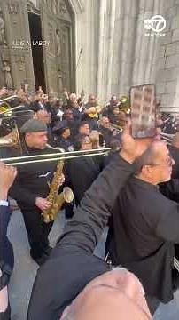 Musicians bid farewell to Willie Colón