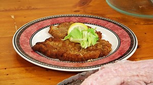 Alligator Wiener Schnitzel