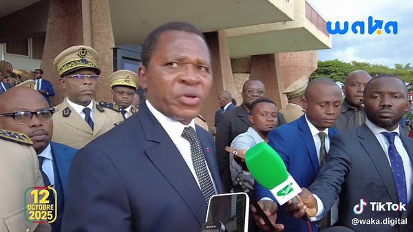 🔴🇨🇲 Presidential Election 2025 – MINAT Communication On Monday, September 15, 2025, the Minister of Territorial Administration, Paul Atanga Nji, chaired an important working session at the Yaoundé City Hall. Alongside the Governor of the Centre Region, Naseri Paul Bea, the 10 Senior Divisional Officers, the 07 Sub-divisional Officers of Mfoundi, as well as the regional delegate of ELECAM, the MINAT carried out a satisfactory evaluation of the technical and logistical data provided by ELECAM i