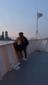 12 reactions | New York City views and the evening's vibrant hues make the skyline a masterpiece ! (: IG/craigsbeds) | Circle Line Sightseeing Cruises | Facebook