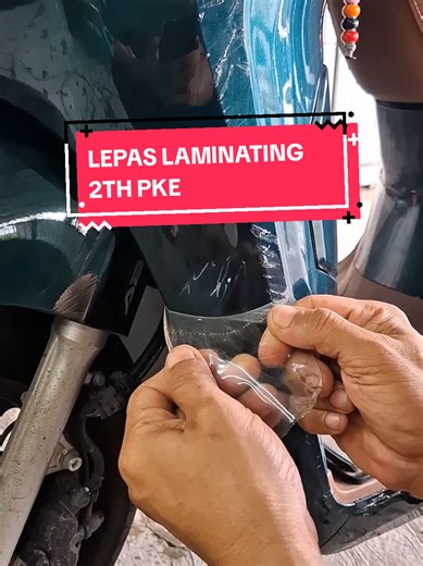 Lepas Stiker Motor Scoopy Setelah 2 Tahun Pemakaian