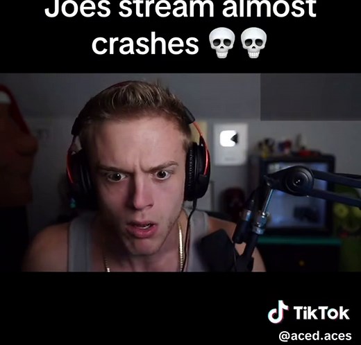 Joe Bartolozzi Stream Glitch Compilation