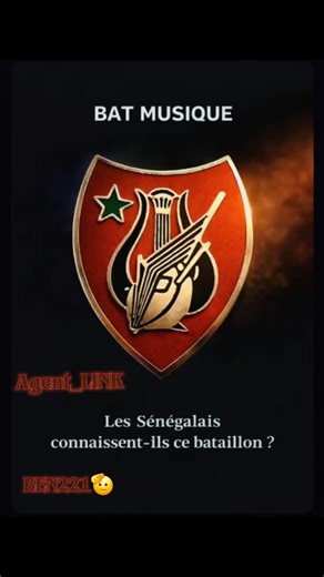 📜 Origines de la musique militaire au Sénégal La musique militaire au Sénégal trouve ses racines à l’époque coloniale, principalement au sein des troupes africaines de l’armée française, notamment les Tirailleurs sénégalais. À cette époque, la musique militaire avait plusieurs fonctions : Cadencer la marche des soldats, Transmettre les ordres sur le champ de bataille (avant les moyens modernes), Renforcer la discipline et la cohésion, Impressionner et représenter l’autorité militaire. Les premi