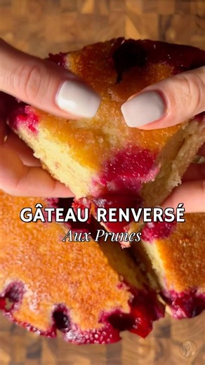 Gâteau 🍰 renversé aux prunes #shorts #cake #easyrecipe #gâteau