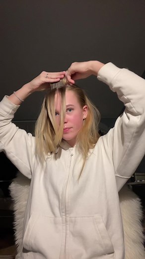 Replying to @༻♡༺ sooo easy🤩🤩#tutorial #heatlesscurls #fypシ #hairrollers