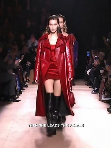 Bella Hadid closes Cavalli FW18 #bellahadid #runway #fashionweek #fw18