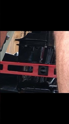 Proper Outboard Motor Cavitation Plate Location #mounting #outboard #motor #cavitation