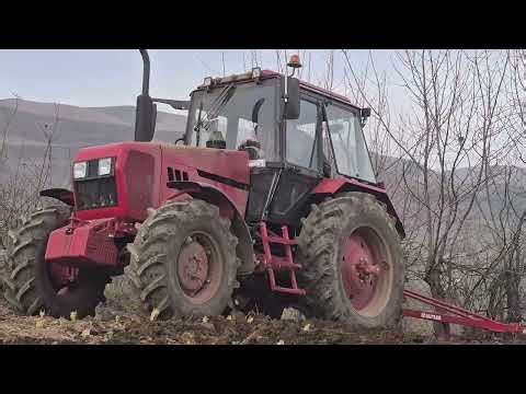 Belarus 1221 Plowing Power – The Moment the Earth Trembles.