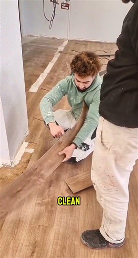 Playing With Flooring vs Installing It Right #carpetfitting #satisfying #beforeandafter