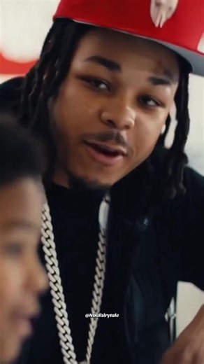 Bloodhound Q50 Taking A Kid Sneaker Shopping 😂 #q50 #funny #bloodhoundq50 #live #kid