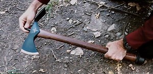 Beste Pulaski Axt | Top 4 Auswahlmöglichkeiten für dieses Mehrzweckwerkzeug