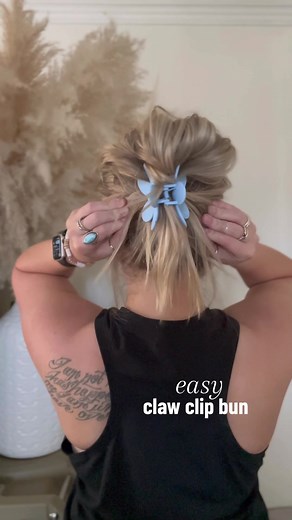Quick and Easy Claw Clip Bun Hairstyle Tutorial