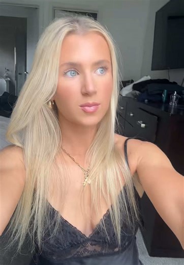 chixmas loading 🤶🏼