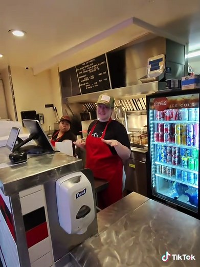 Red Light Chicken Sandwiches: A Chicago Favorite