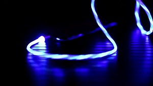 Câble magnétique LED usb charge rapide pour Android et Iphone Prix : 47 000 FG - Info : 660958660 #eConakry - www.econakry.com | Econakry