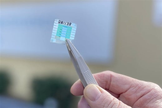 A world-first quantum battery charges faster when it gets bigger – but it’s tiny and only lasts nanoseconds