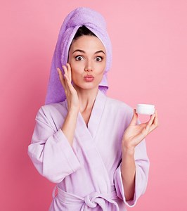 7 Best Tranexamic Acid Products For Radiant Skin – 2025