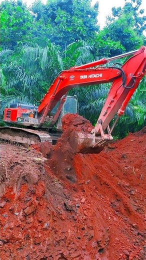 Jcb Poclain is cutting the soil and stone together and Depositing it at another place. #shorts #jcb