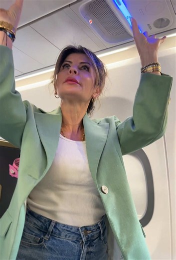 Small Plane Outfit Ideas: Fashion & What to Wear for Travel