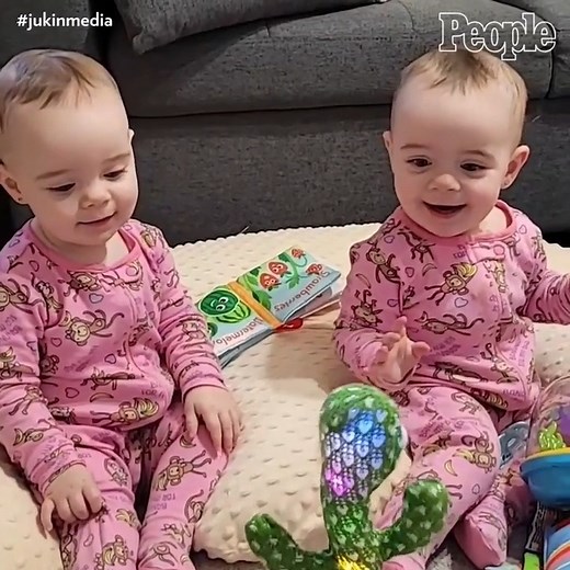 505K views · 10K reactions | These twins clearly have a new favorite toy!  #jukinmedia | People | Facebook