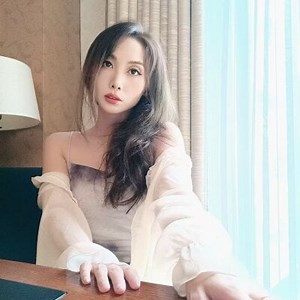 Xiaoyu-G Stripchat Webcam Model - Profile & Free Live Sex Show - Cam4Joy.com
