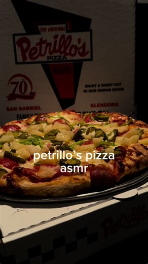 Sit back & listen. Petrillo’s sounds good tonight. Order now! petrillos.com Petrillo’s App (626) 335-1289 #petrillos #pizza #socal #italianfood #glendora