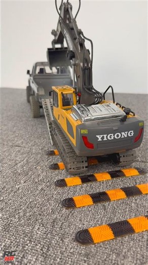Realistic Excavator 1:12 Transporting Challenge 🚧🔥 | TOYOTA LC79 MN82 Pro #rcfun #rcscale #shorts