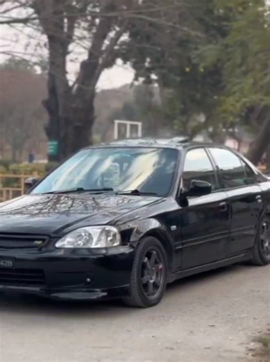 •Model: 1999 •Registration city: Lahore •Engine capacity: 1565 cc •Features: manual sunroof •Aftermarket equipments: rims installed interior.. •Paint condition: good •Documents: All clear •Suspension: All new installed •Tyres: New •Accidental condition: non •Biometric: on spot •Demand💰: on whtsap •Contact📞: nmbr in bio •Location 📍: i-10/4 st 103 #civic #ek #eklovers #elitemotors #elitedeals