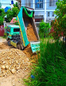 13K views · 171 reactions | Eroding Property Edge Restored by Truck Sediment Fill #satisfyingvideos #machine #oddlysatisfying #bulldozer | Green Goals | Facebook