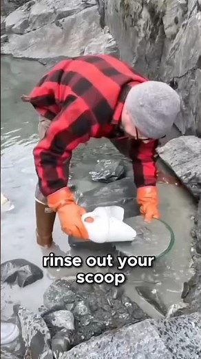 Watch This Amazing Gold Panning Trick from Alaska!