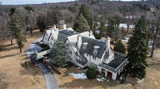 Cold Spring Harbor Laboratory's housing plan gets OK from Oyster Bay Cove zoning board