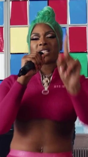 Megan killed that beat 🔥 | XXL Freshman Cypher Freestyle 2019 #megantheestallion #freestyle #XXL