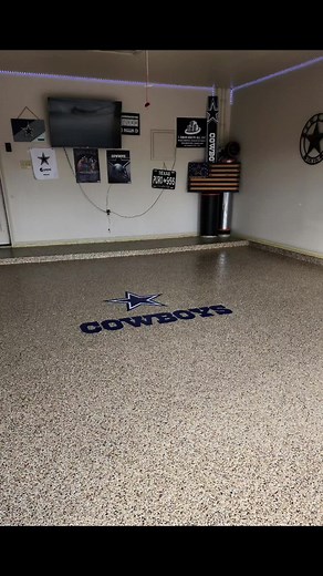 Calling out all NFL fans 🏈🏈🏈 Football season is around the corner, get your footbal spirit on !! We're offering a Free decal installation (any team) and 15% OFF on any new floor. Hit a touchdown with this exclusive offer valid from 8/7/24 - 8/24/24. Call us ☎️ 956-559-9414 or DM us for your FREE consultation. Servicing Brownsville-Harlingen-McAllen #garagefloors #rgv #LosFresnos #SupportSmallBusiness #mancave #sanbenito #epoxyfloor #harlingen #patiomakeover #bbqlovers #bbq #bbqlife #brownsvil