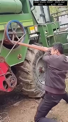 Harvester spare parts of rubber belt Installation