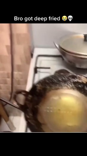 #fy #fyp #frog #fail #funny #meme #deepfried #frogs #frogtok #oil #memes #memestiktok