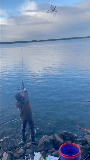 How to Bait and Cast Foldable Crab Trap #crabbing #crab #fishing #fish #shellfish #outdoors #oregon