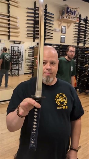 #sword testing: cutting with the Phoenix Armory Featherlight #katana