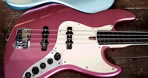Why Everyone Needs a Fretless Bass - Andertons Blog