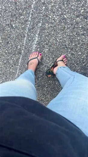 Walking in Flip Flops/Slow Motion…shhhh it’s so peaceful 🤫🩷 #shorts #foot #asmr #reels #pov