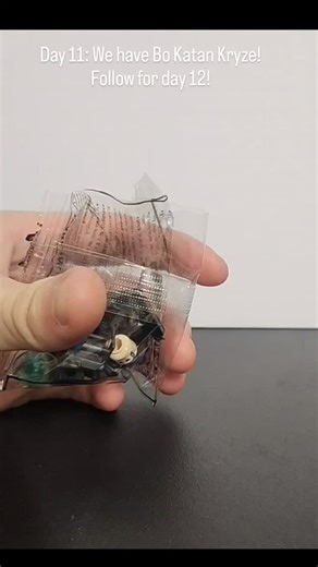 Commander B-327 on Instagram: "For today's mystery custom figure, we have Bo Katan! Normally I'm not a fan of the side printed legs, but here it's actually pretty nice looking. Stay tuned for Day 12! #bokatan #mandolorian #legostarwars"