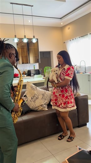 Denilson Musekiwa | Just a random surprise,on a random day🥹😍❤️…Sometimes that’s all you need.Her man surprised her just to remind her that she is still the one... | Instagram