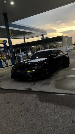 Explore the Lexus RC 350: Features and Performance