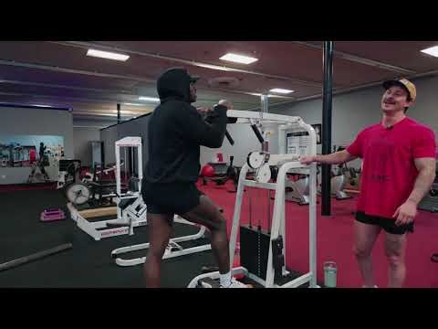 IFBB/NPC Physique Leg Day | Following My Friend's Intense Program
