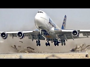 Boeing 747 Destroys The Runway