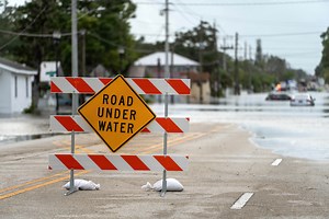 Life-threatening flash floods hit Arizona: Live tracker maps
